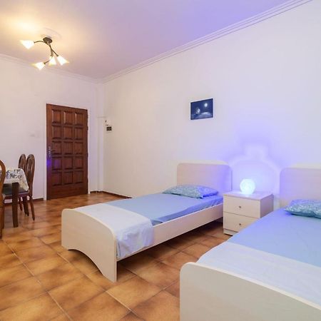 Natasas Apartments Аликес Экстерьер фото