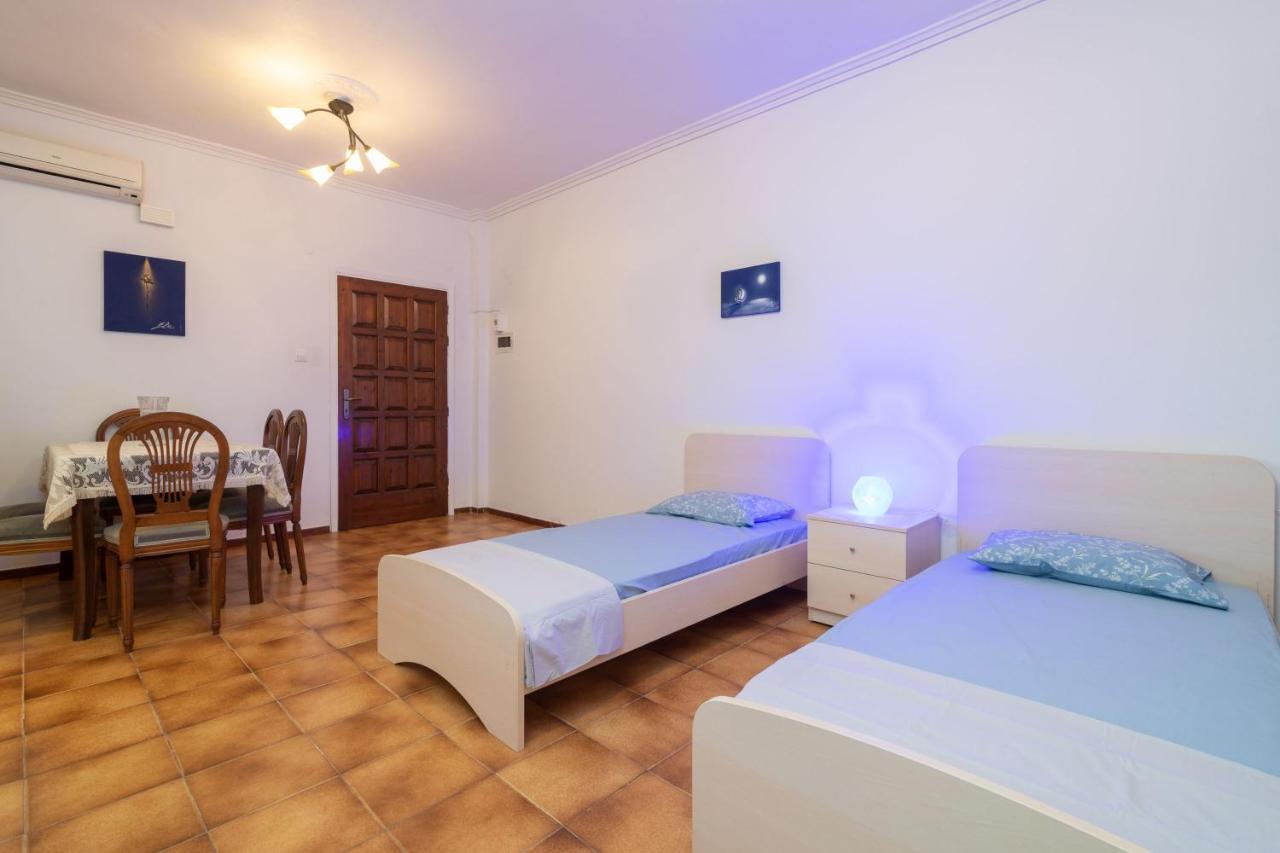 Natasas Apartments Аликес Экстерьер фото
